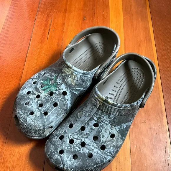 Crocs X RealTree OG Drop Clog M12 - Picture 2 of 7